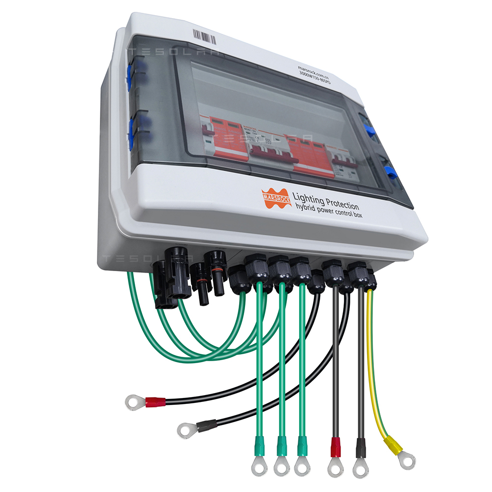 Solar Combiner Box - Boîte de contrôle de l'énergie solaire